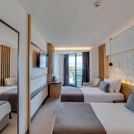 Signature Blue Hotell 5*