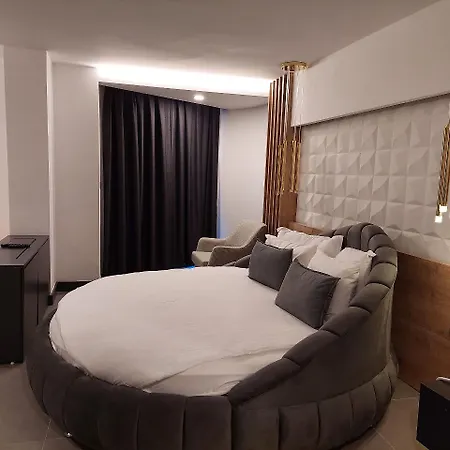 Signature Blue Hotell