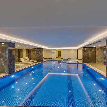 Signature Blue 5*