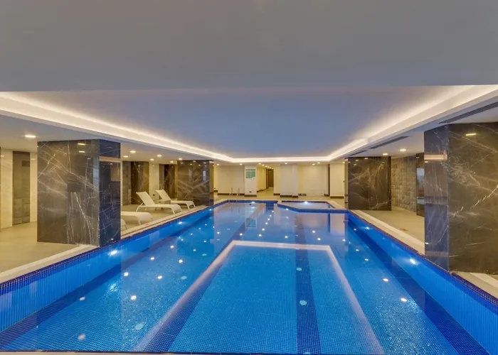 Signature Blue 5*