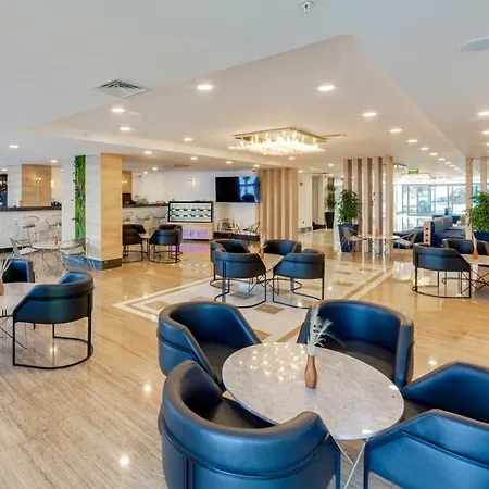 מלון Signature Blue קוסדסי