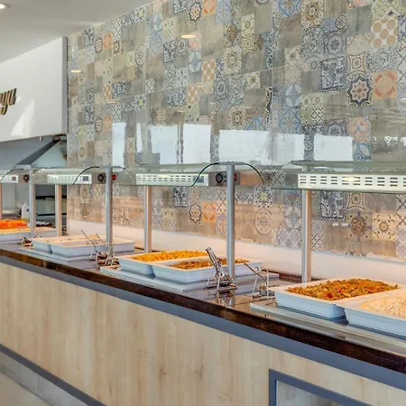 Signature Blue 5* קוסדסי